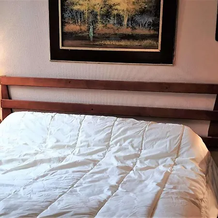 Apartment Belle Vue Avec Wifi Et Cour Close - Ref 42