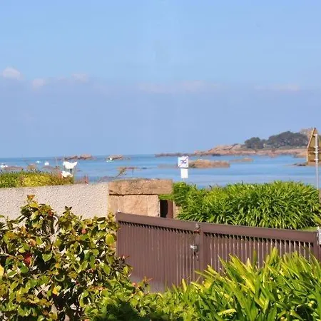 Belle Vue Avec Wifi Et Cour Close - Ref 42